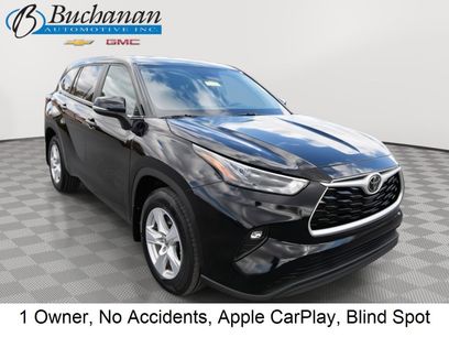 Used 2024 Toyota Highlander LE