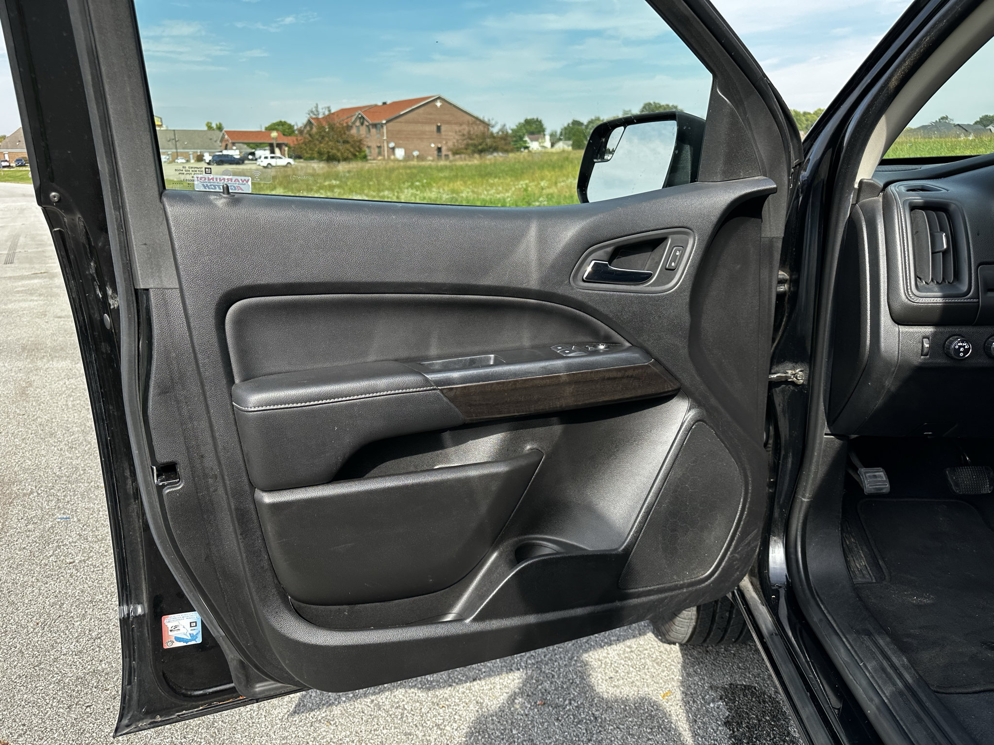 Used 2019 GMC Canyon SLE w/ SLE Convenience Package AWD/4WD image 9