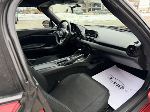 Used 2017 MAZDA MX-5 Miata Sport image 24