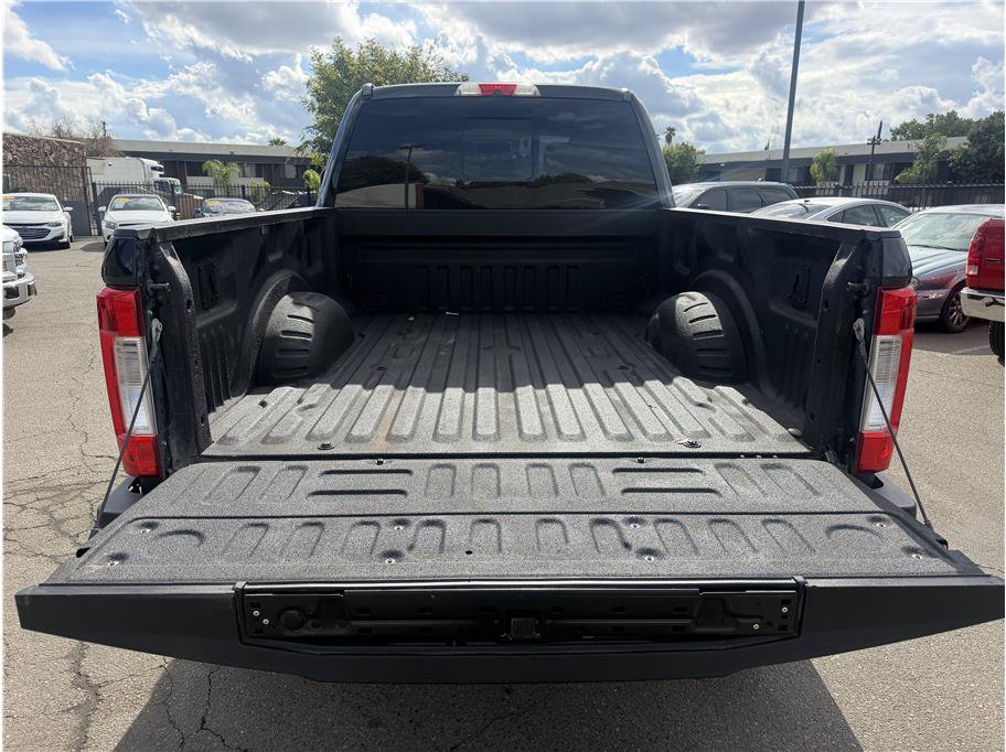 Used 2019 Ford F250 Lariat w/ Lariat Value Package AWD/4WD image 12