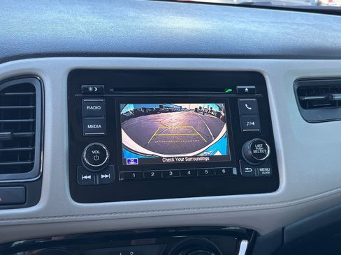 Certified 2020 Honda HR-V LX image 26