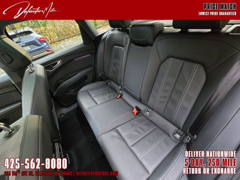 Used 2022 Audi Q4 e-tron Prestige image 23