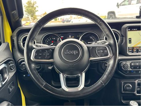 Used 2022 Jeep Wrangler Unlimited Sahara w/ Cold Weather Group AWD/4WD image 14