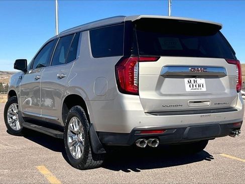 Used 2021 GMC Yukon Denali image 4