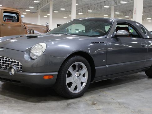 Used 2003 Ford Thunderbird RWD image 21