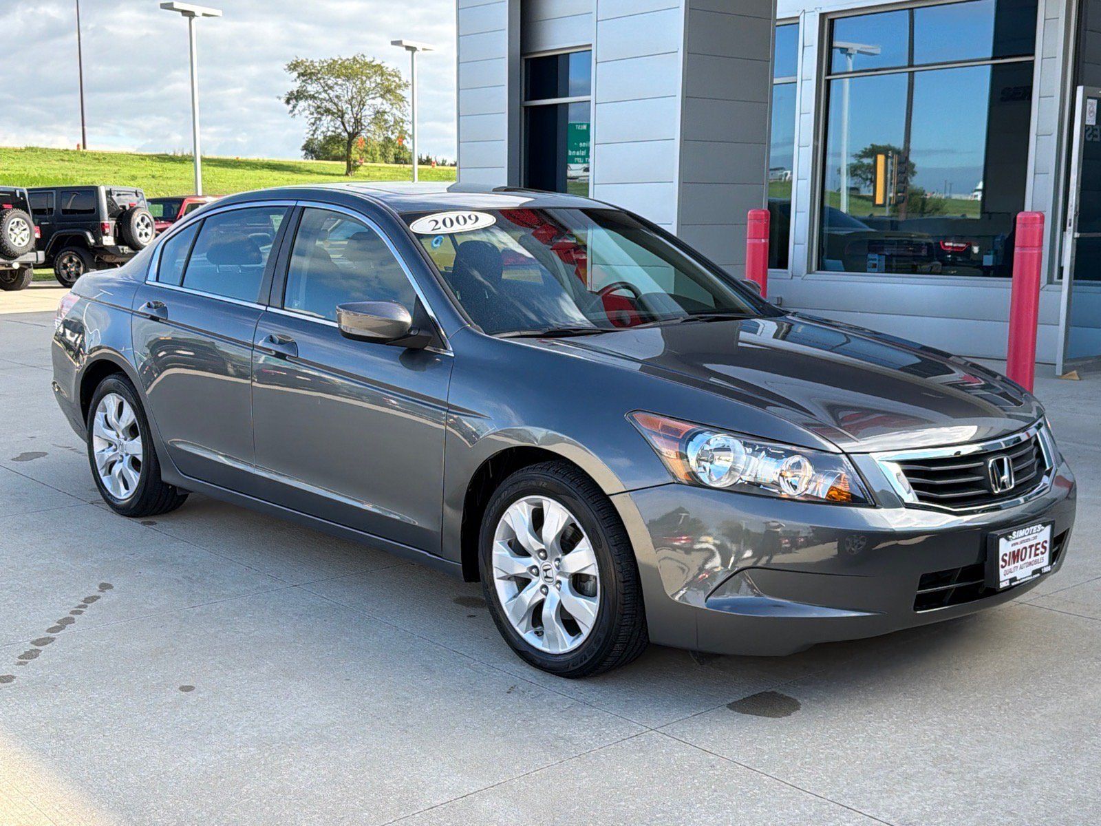 Used 2009 Honda Accord EX image 2
