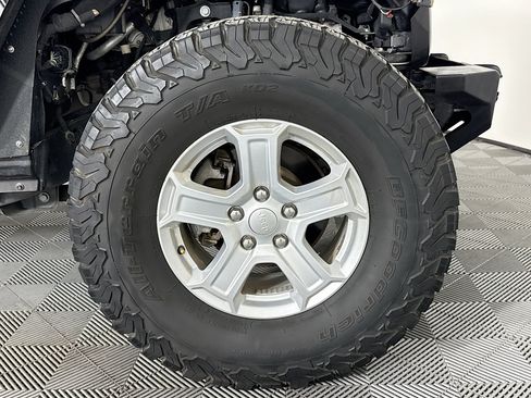 Used 2019 Jeep Wrangler Unlimited Sport S AWD/4WD image 41