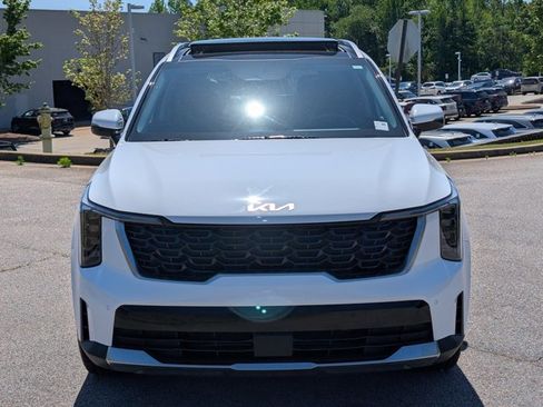 Used 2025 Kia Sorento S w/ Panoramic Sunroof Package FWD image 2