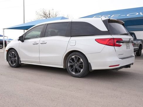 Used 2022 Honda Odyssey Elite image 4