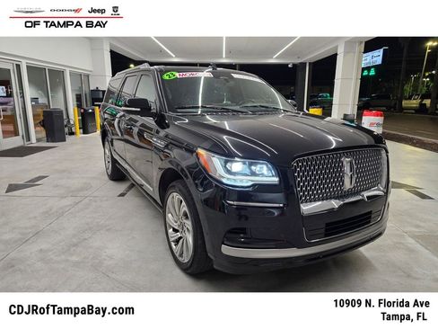 Used 2023 Lincoln Navigator L Reserve AWD/4WD image 1