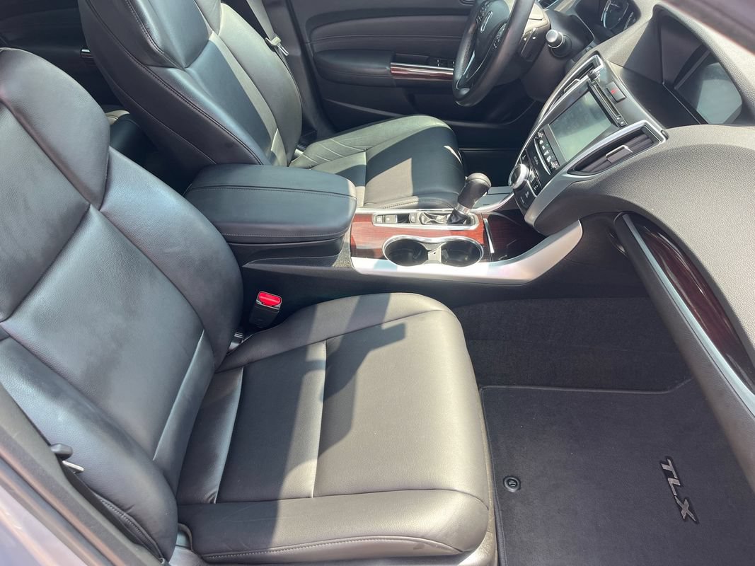 Used 2016 Acura TLX FWD image 16