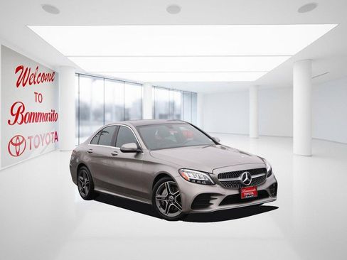 Used 2020 Mercedes-Benz C 300 4MATIC Sedan image 2