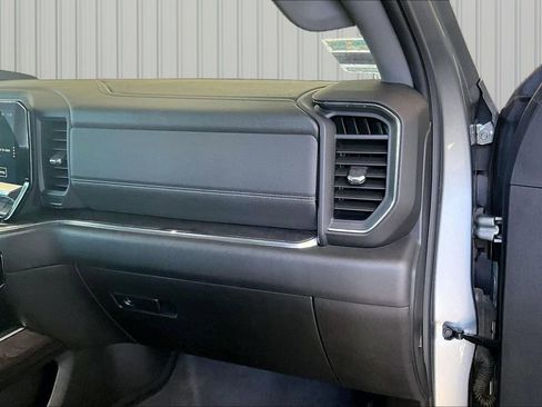 Used 2024 Chevrolet Silverado 2500 LTZ w/ LTZ Plus Package AWD/4WD image 12