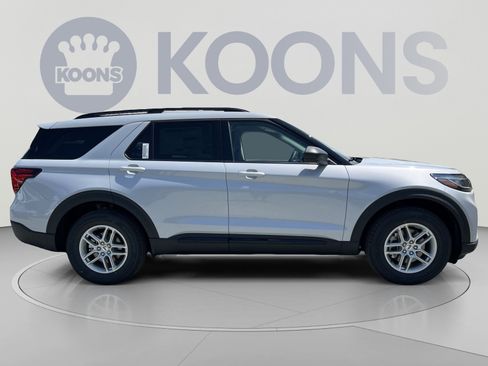 New 2026 Ford Explorer Active AWD/4WD image 8