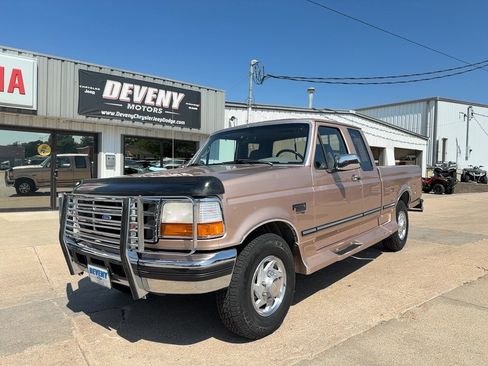 Used 1997 Ford F250 2WD SuperCab Heavy Duty image 2