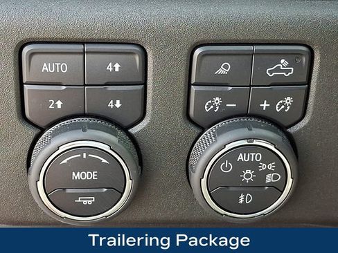 Used 2023 Chevrolet Silverado 1500 RST AWD/4WD image 14