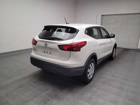 Used 2019 Nissan Rogue Sport S FWD image 9