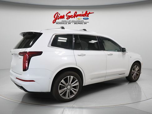 Used 2024 Cadillac XT6 Premium Luxury w/ Technology Package AWD/4WD image 4