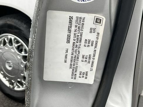 Used 2000 Buick Century Limited w/ Prestige Pkg image 36