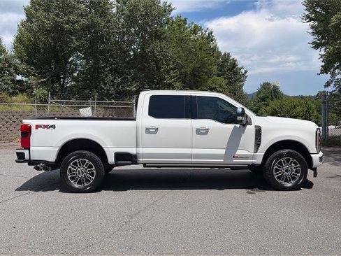 Certified 2026 Ford F250 Platinum w/ Platinum Plus Package AWD/4WD image 2