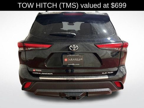 Used 2022 Toyota Highlander XLE AWD/4WD image 4
