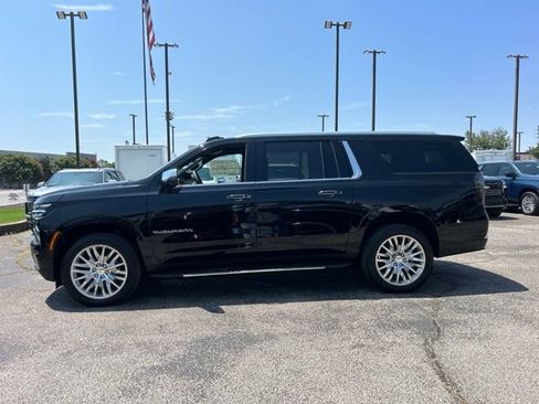 New 2026 Chevrolet Suburban Premier w/ Sun And Tow Package AWD/4WD image 6