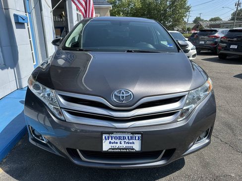 Used 2014 Toyota Venza LE AWD/4WD image 9