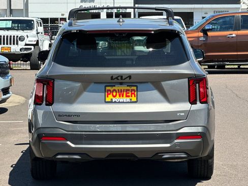 Certified 2026 Kia Sorento SX Prestige AWD/4WD image 5