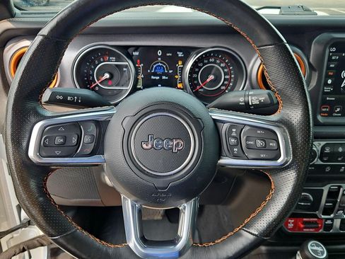 Used 2021 Jeep Gladiator Mojave AWD/4WD image 22