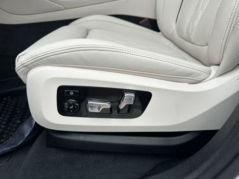 New 2026 BMW X6 xDrive40i w/ Executive Package image 14