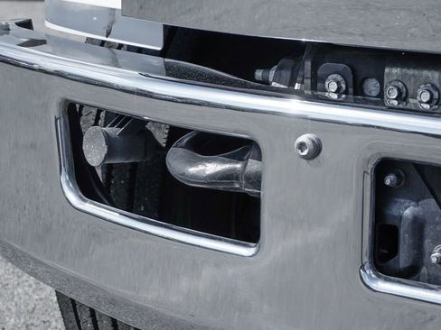 Used 2016 Ford F650 2WD Regular Cab Super Duty image 37