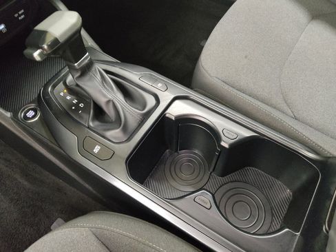 Used 2025 Kia K4 FWD image 26