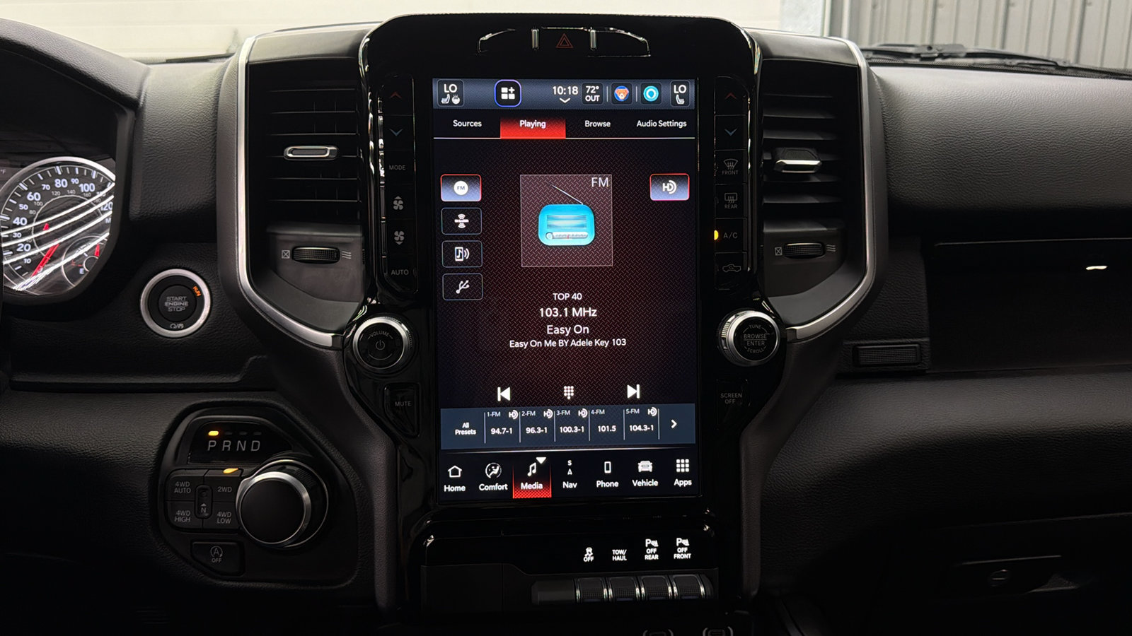 Used 2024 RAM 1500 4x4 Crew Cab image 33