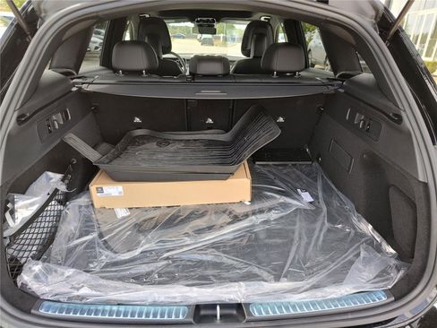 New 2025 Mercedes-Benz GLC 300 image 6