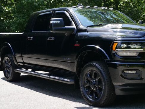 Used 2024 RAM 3500 Limited AWD/4WD image 45