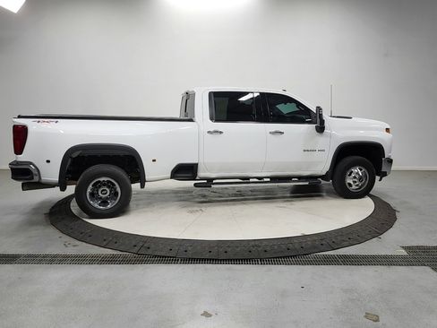 Used 2023 Chevrolet Silverado 3500 LTZ w/ LTZ Convenience Package image 8