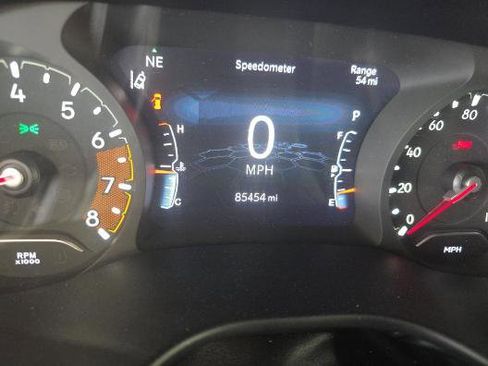 Used 2023 Jeep Compass Limited image 17