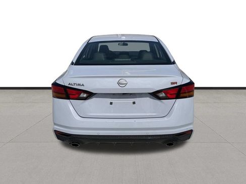 Used 2024 Nissan Altima 2.5 SR FWD image 6