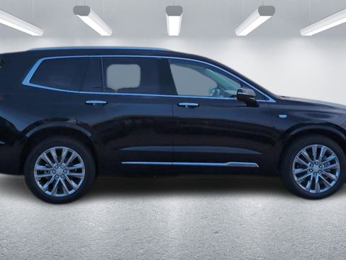 New 2025 Cadillac XT6 Premium Luxury image 6