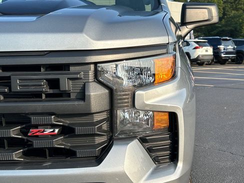 Used 2026 Chevrolet Silverado 1500 Custom Trail Boss w/ LPO, Dark Essentials Package AWD/4WD image 12