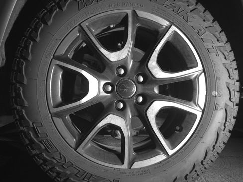 Used 2025 Jeep Compass Trailhawk image 14