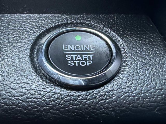 Used 2019 Ford Expedition XLT w/ Equipment Group 202A RWD image 31