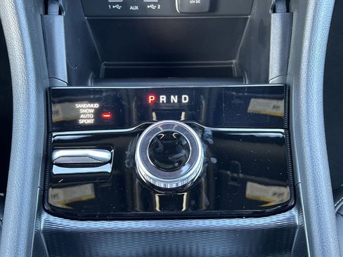 New 2025 Jeep Grand Cherokee L Limited w/ Black Appearance Package AWD/4WD image 8