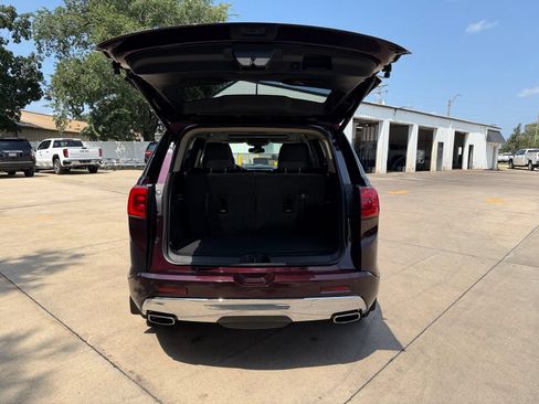 Used 2018 GMC Acadia Denali w/ Technology Package AWD/4WD image 34