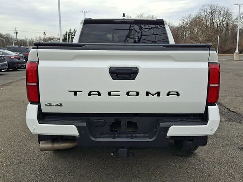 Certified 2024 Toyota Tacoma SR5 image 25