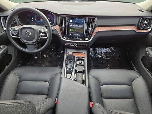 Used 2024 Volvo S60 B5 Plus w/ Climate Package image 17