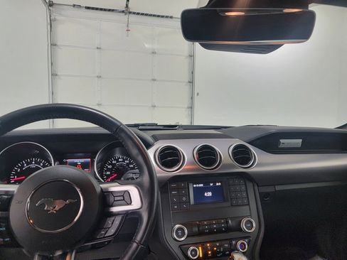 Used 2022 Ford Mustang GT image 16