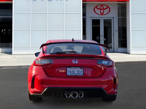 Used 2025 Honda Civic Type R image 5