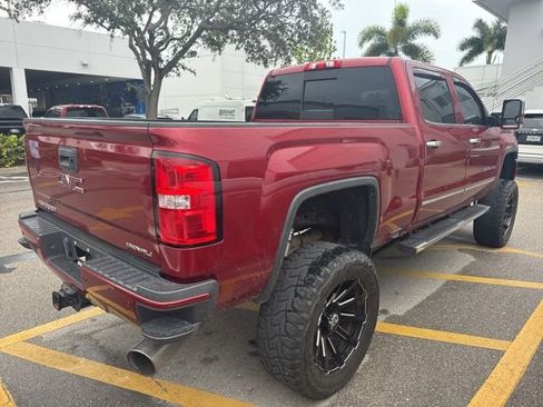 Used 2018 GMC Sierra 2500 Denali w/ Duramax Plus Package AWD/4WD image 7