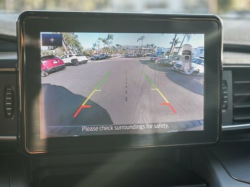 Used 2022 Ford Explorer XLT w/ Equipment Group 202A RWD image 22